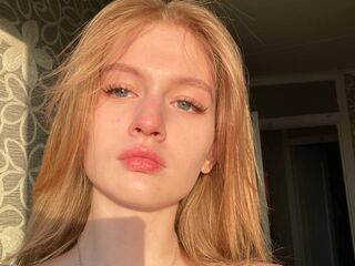 free webcam chat room EleanorPattinson