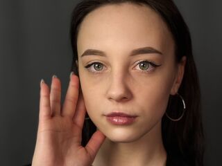 free liveshow EllynDarvish