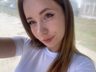 naked girl with webcam ElowenStar