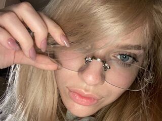 camgirl playing with sextoy ElwynaCreason