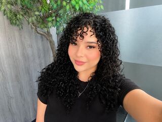 hot chat room EmilyJune