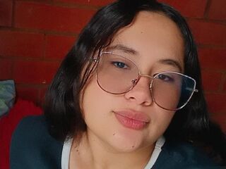 camslut naked EmmanueRodriguez