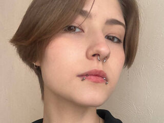 cam chat room EssieAcheampong