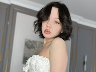 cam hooker chatroom EvelinWood