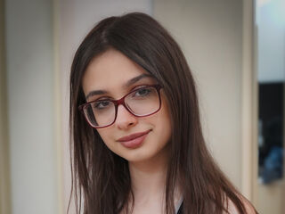 free video chat room EvelineEloise