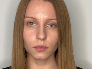 girl topless chat FawnTobin