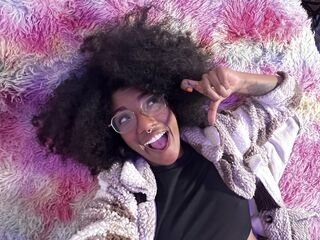 cam girl chatroom FelicityBaker