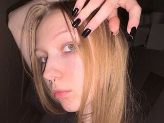 hot cam girl fingering pussy GriselCammarano