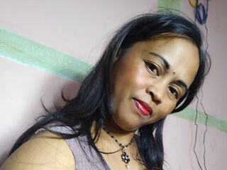 beautiful girl cam HaingoTsinjo