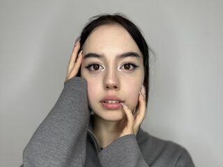 camgirl chatroom HannahDinizo
