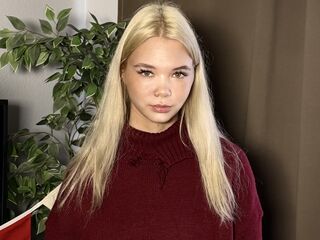 naked camgirl photo HeideSarkar