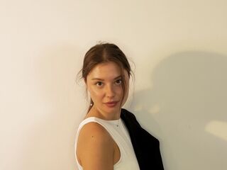 hot livecam HilaryMcgrath
