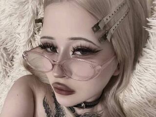 hot cam girl masturbating with sextoy IraidaFairleigh
