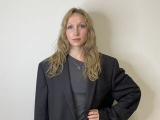 cam girl IrinaVelzeboer