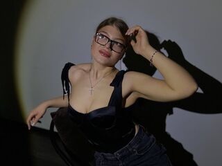 hot cam girl fingering shaved pussy JennyBlossom