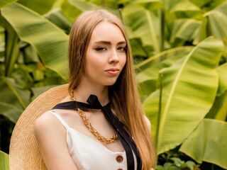 fingering girl cam picture JettieMecca