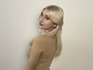 topless camgirl JoslynCobbin