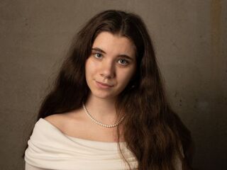 camgirl fingering shaved pussy KalaHemstreet