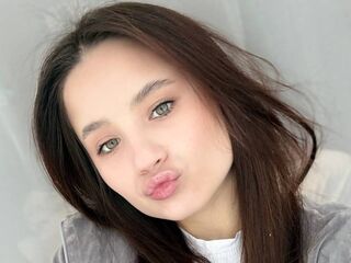 naughty camwhore KateCally