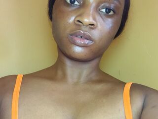 camgirl showing tits KiaBianca