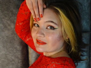 camwhore masturbating with dildo KimTessa