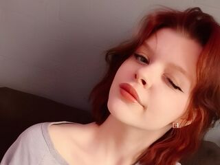 naked girl with webcam masturbating with vibrator KiraCurt