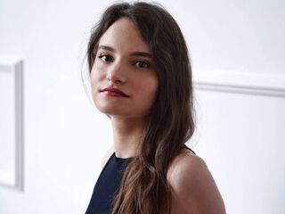 live sex webcam LatarshaLoreg