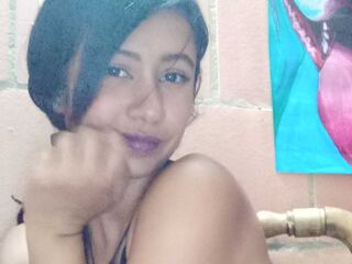 nude webcam girl picture LauSommers
