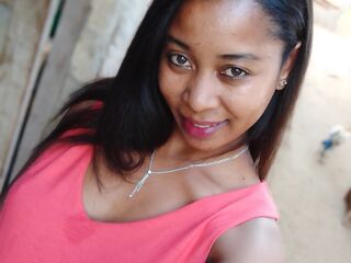 free cam LaylahMorgane