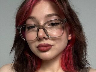 cam girl showing pussy LessyGrayce