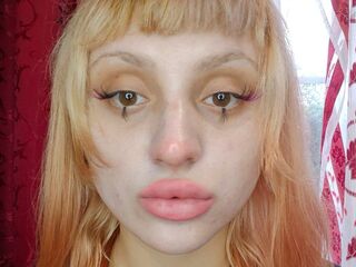 naked girl with webcam masturbating with dildo LeylaHugg