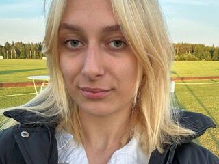hot cam girl masturbating with dildo LindaLeem