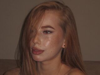 free video chat room LisaCornerd