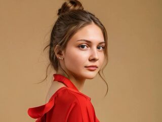 camslut naked LoisDewberry