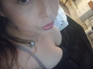 naked webcam girl LolaLoced