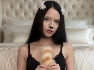 girl topless LoraineWebley