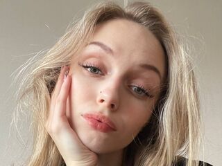 nude webcam girl photo LuccetaRome