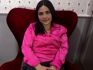 nude webcam girl LyaBonnet