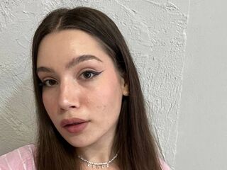 cybersex chat room LynnLee