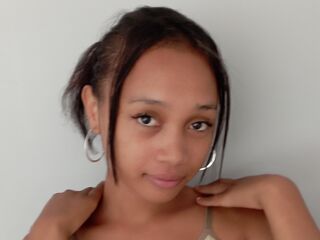 hot strip tease web cam MacuttyMiria