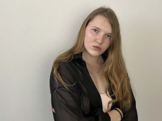 hot cam girl MadalineMosman
