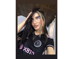 chat room livesex MadisonLeder