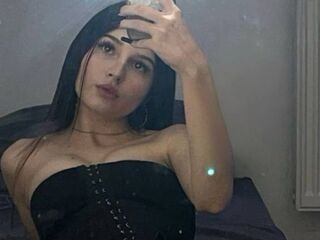 cam girl fingering MariCrueze