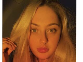 hot cam girl fingering pussy MarieBuck
