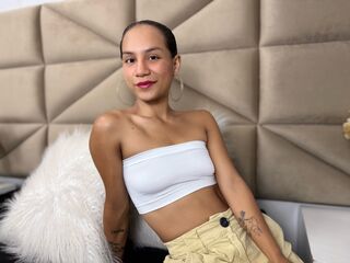 shaved pussy cam MartinaAlba