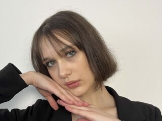 camslut masturbating MarvelNaffziger