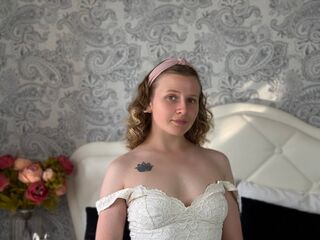 shower webcam MaryCharm