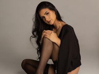topless camgirl MelanieBaker