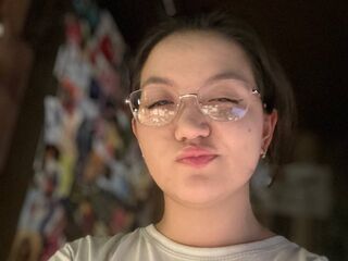 camgirl masturbating with sextoy MeryGibson