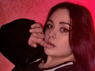 naked webcam girl MiaRooss